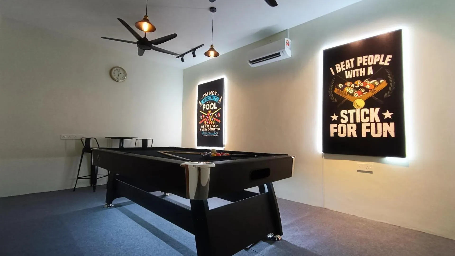 Villa Dracaena Melaka With Swimming Pool, Hill View And 20 Minutes To Town Malacca