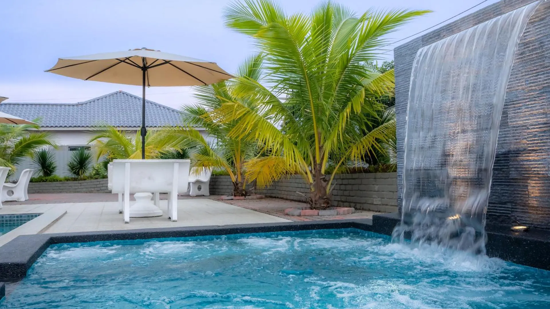Villa Dracaena Melaka With Swimming Pool, Hill View And 20 Minutes To Town Guest house Malacca